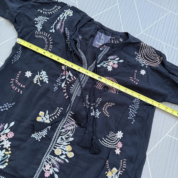 Johnny Was Pete & Greta Black Embroidered‎ Short Sleeve Size XS Oversized Cotton - Picture 6 of 7